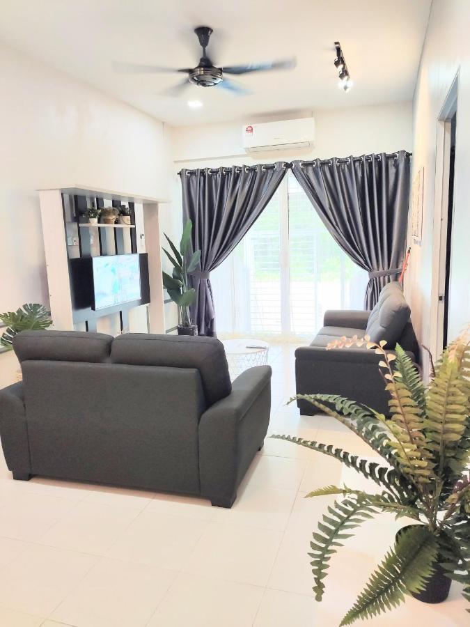 Private Pool Cassa Dinies, Wifi , Bbq,10 Pax Villa Rantau Panjang Dış mekan fotoğraf