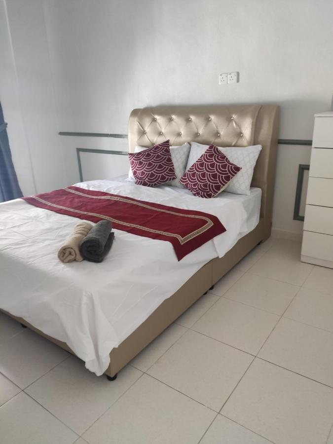 Private Pool Cassa Dinies, Wifi , Bbq,10 Pax Villa Rantau Panjang Dış mekan fotoğraf