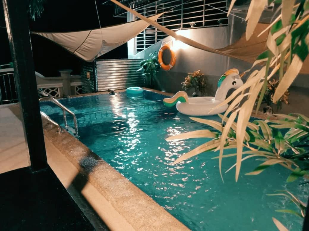 Private Pool Cassa Dinies, Wifi , Bbq,10 Pax Villa Rantau Panjang Dış mekan fotoğraf
