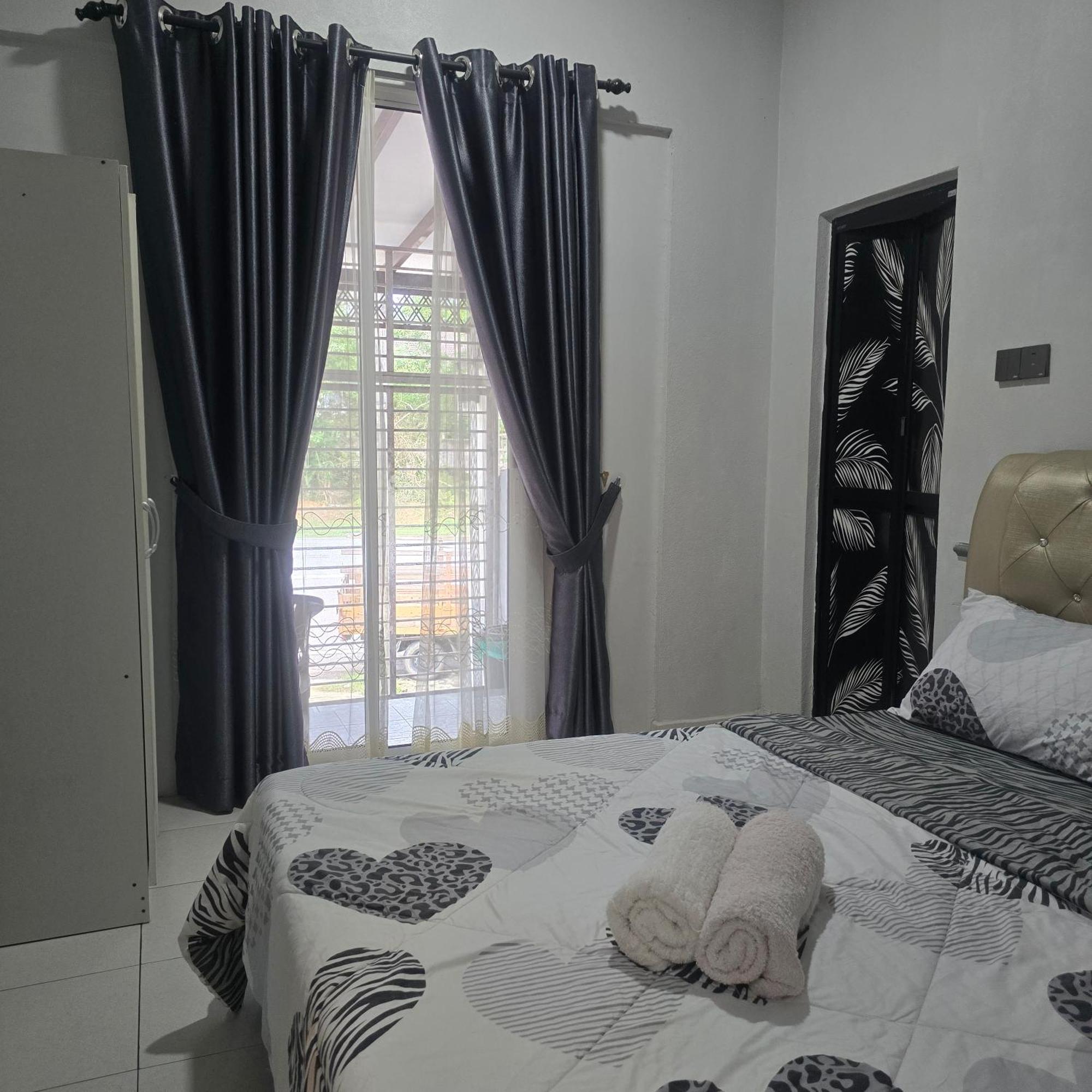 Private Pool Cassa Dinies, Wifi , Bbq,10 Pax Villa Rantau Panjang Dış mekan fotoğraf